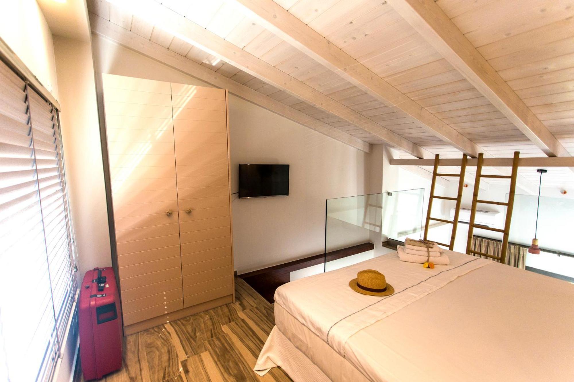 Golden Bay Suites & Maisonettes Parga Exterior photo