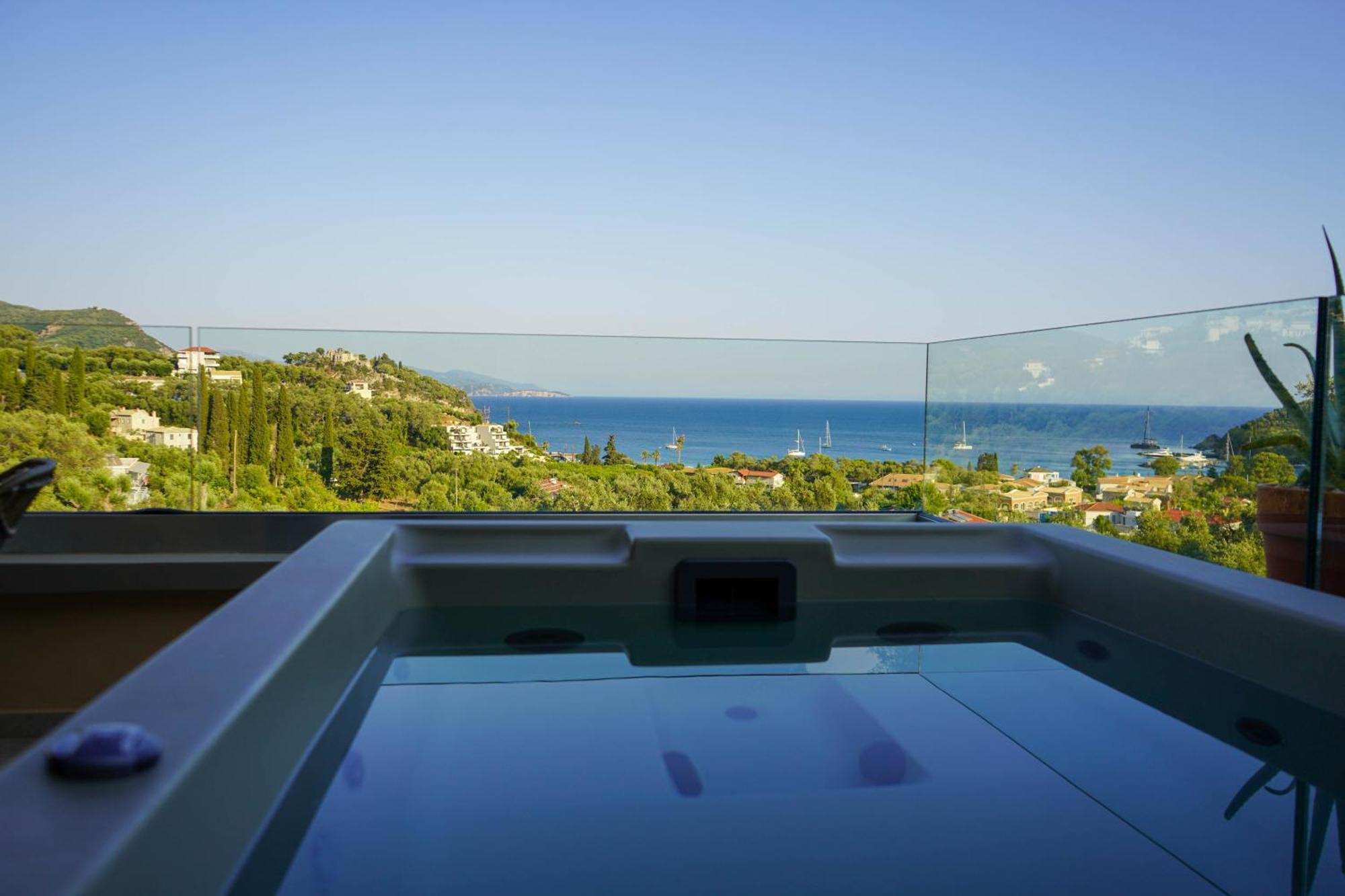 Golden Bay Suites & Maisonettes Parga Exterior photo