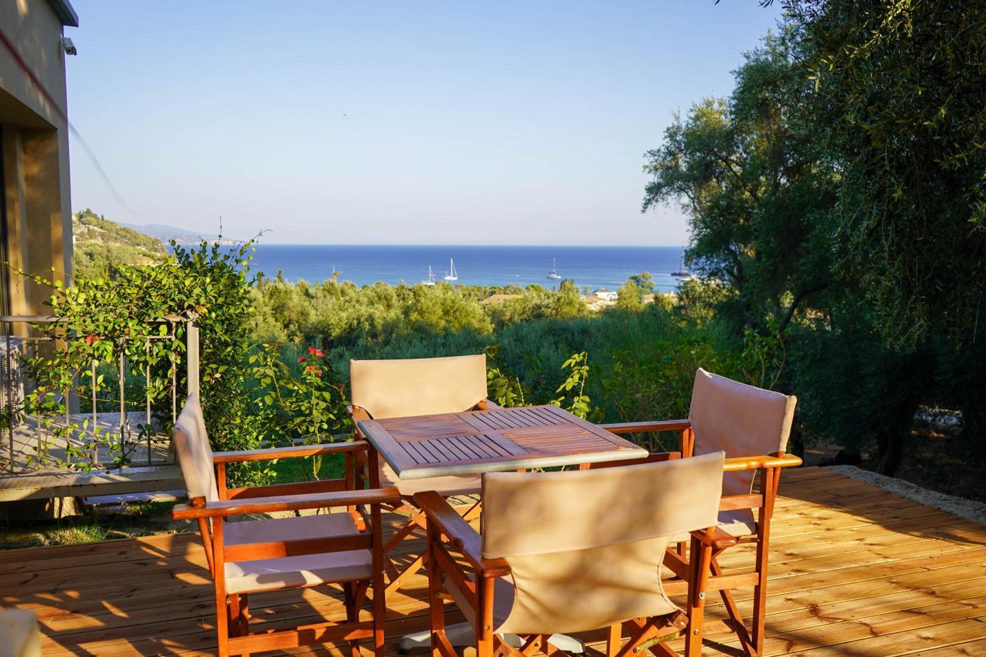 Golden Bay Suites & Maisonettes Parga Exterior photo