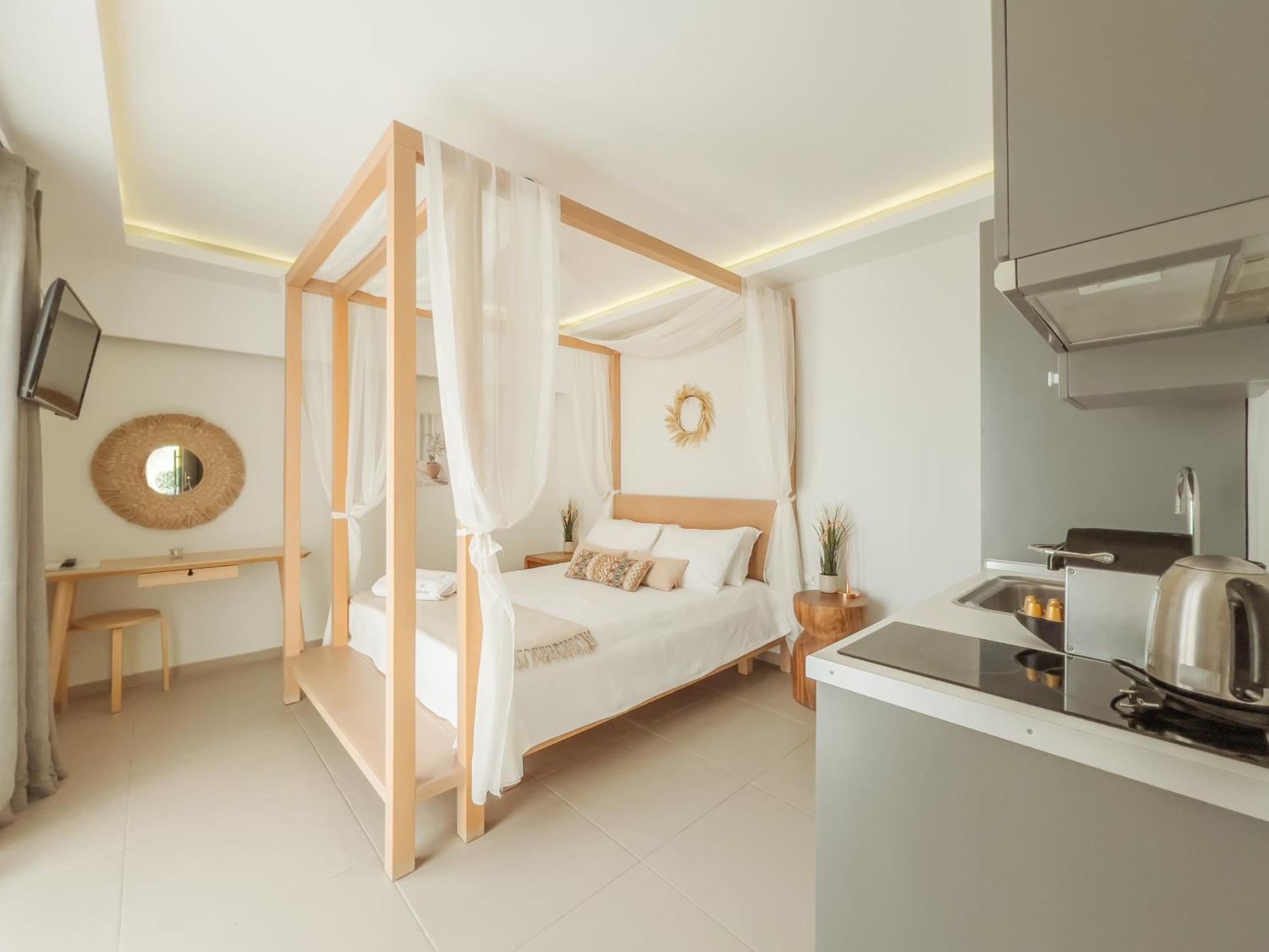 Golden Bay Suites & Maisonettes Parga Exterior photo